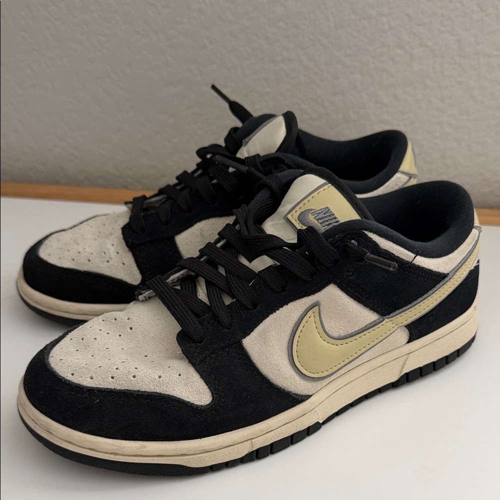 Nike Dunks
